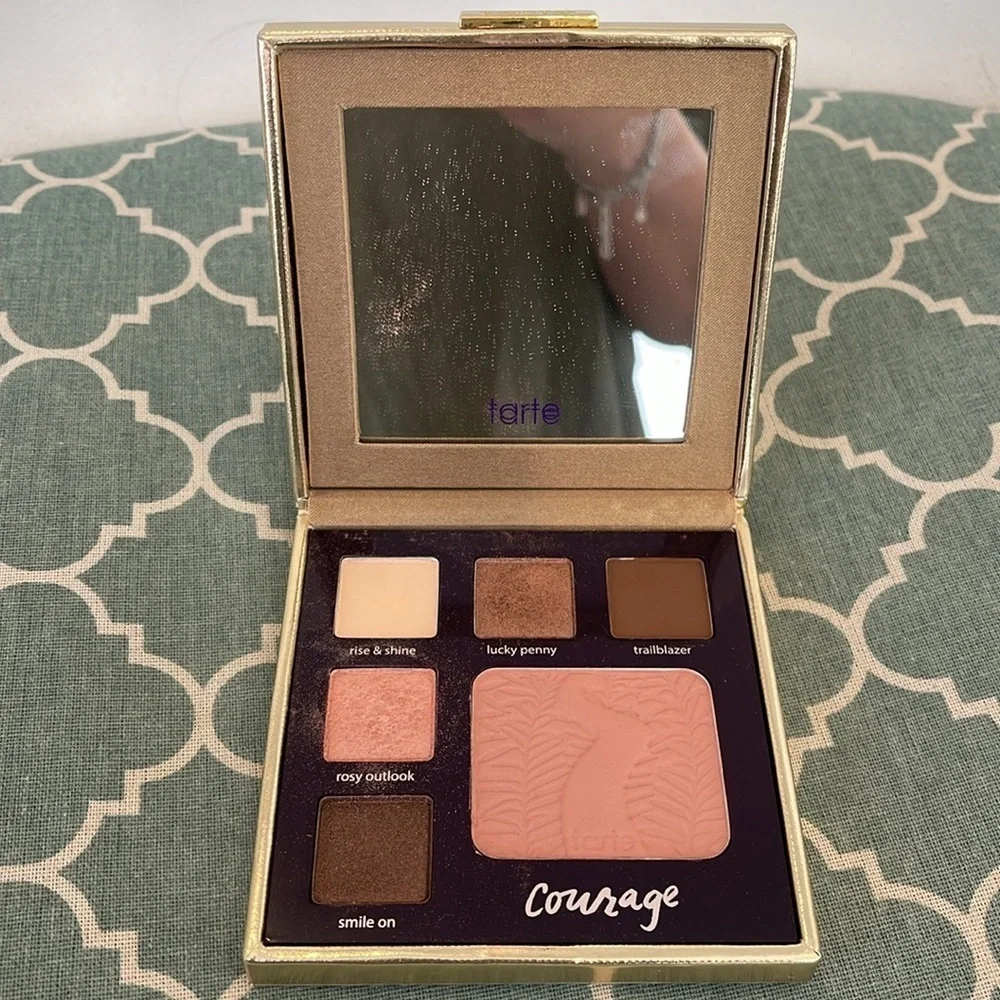 Tarte DOUBLE DUTY BEAUTY eye and cheek palette “classic Courage”